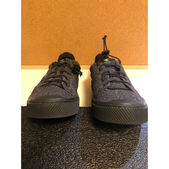 Cariuma Unisex Ethical Sneakers "Stone Black Knit Low Top Mens11 /Womens12.5 - Picture 2 of 12